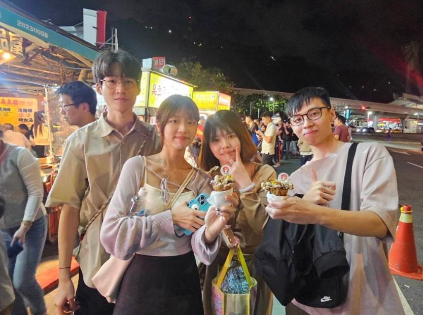 梅花糕受到臺灣年輕人的喜愛。圖片來源：臺灣“中時新聞網(wǎng)”游定剛攝