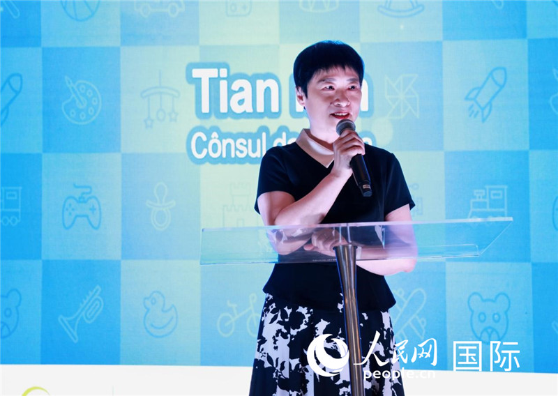 中國駐里約熱內(nèi)盧總領(lǐng)事田敏發(fā)表致辭。人民網(wǎng)記者宋亦然攝
