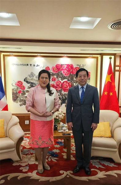 中國(guó)駐泰國(guó)大使會(huì)見(jiàn)泰國(guó)民聯(lián)廳候任廳長(zhǎng)。中國(guó)駐泰國(guó)大使館供圖