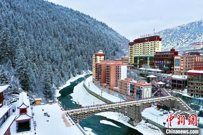 壤塘的雪后美景。　壤塘縣融媒體中心供圖