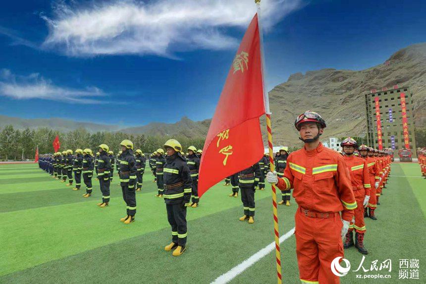 誓師大會(huì)現(xiàn)場(chǎng)。 人民網(wǎng) 李海霞 攝